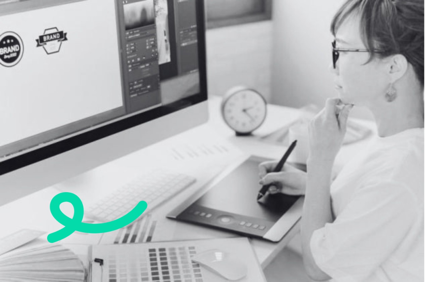 Graphiste en travail de creation